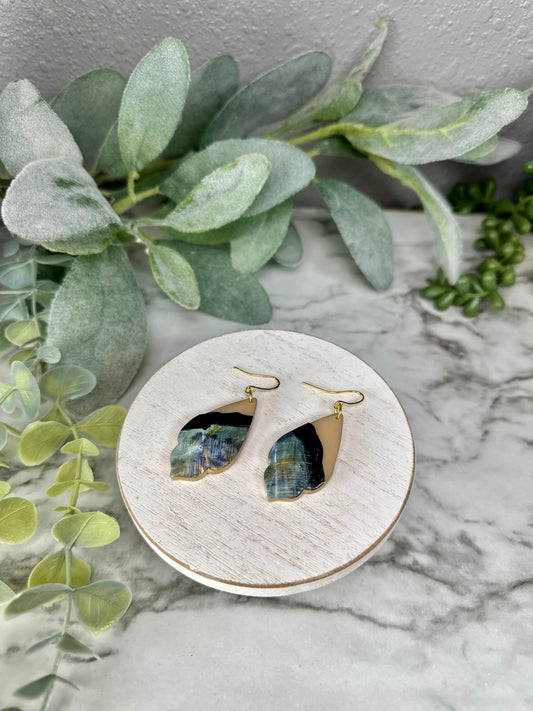 Stone Effect Arrowhead Dangles