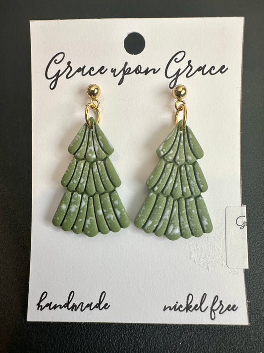 Snowy Embossed Tree Dangles