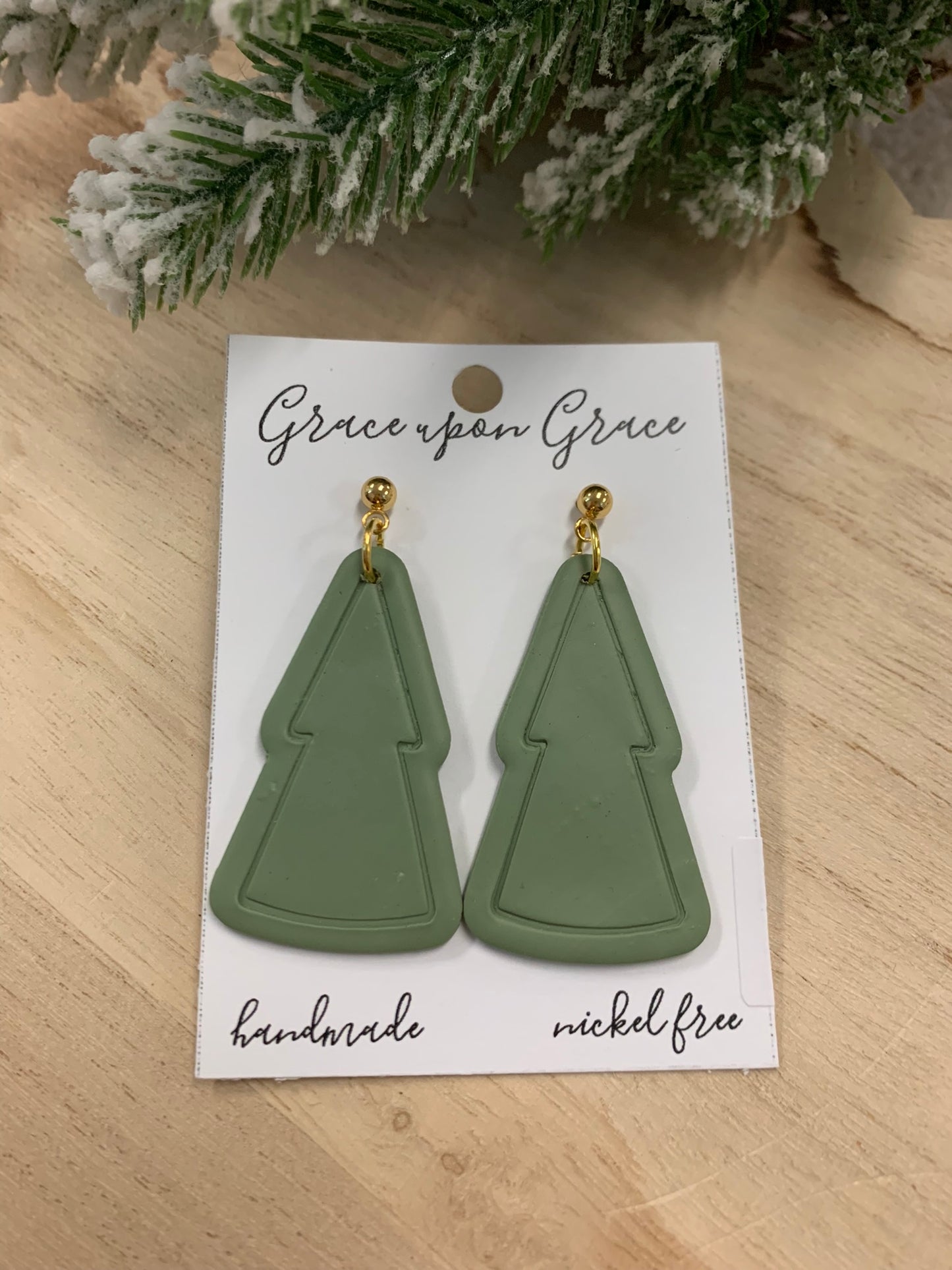 Simple Christmas Tree Dangles