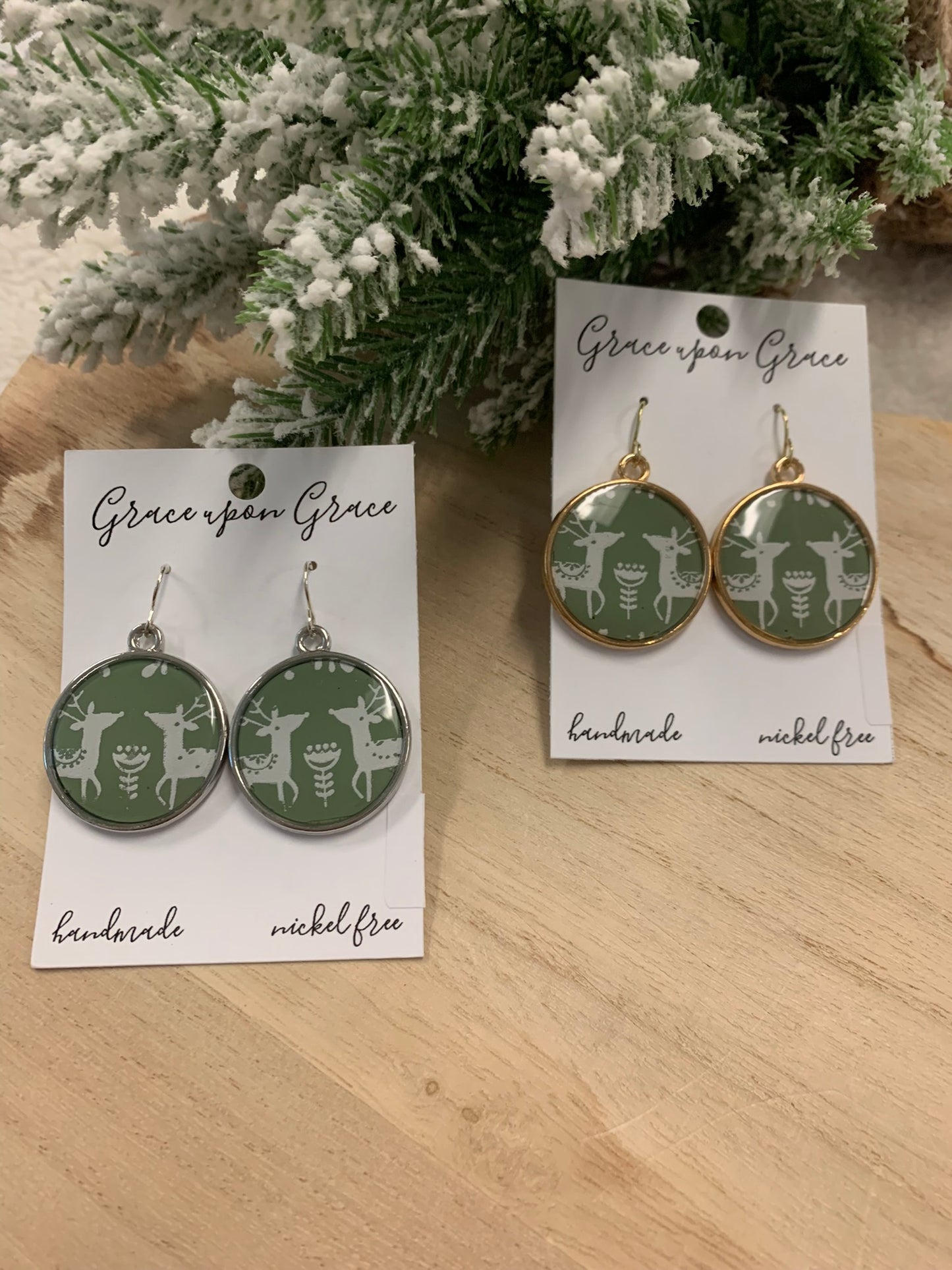 Sweater Print Dangles - Reindeer