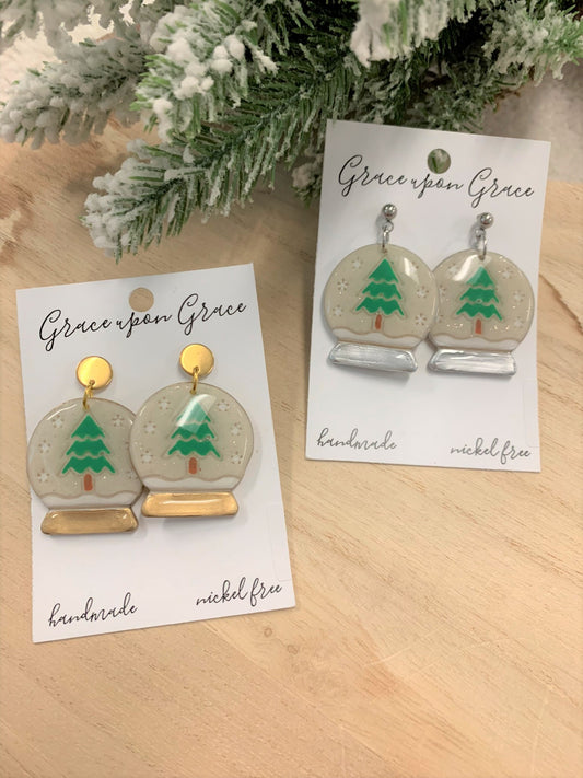 Snowglobe Dangles with Christmas Tree