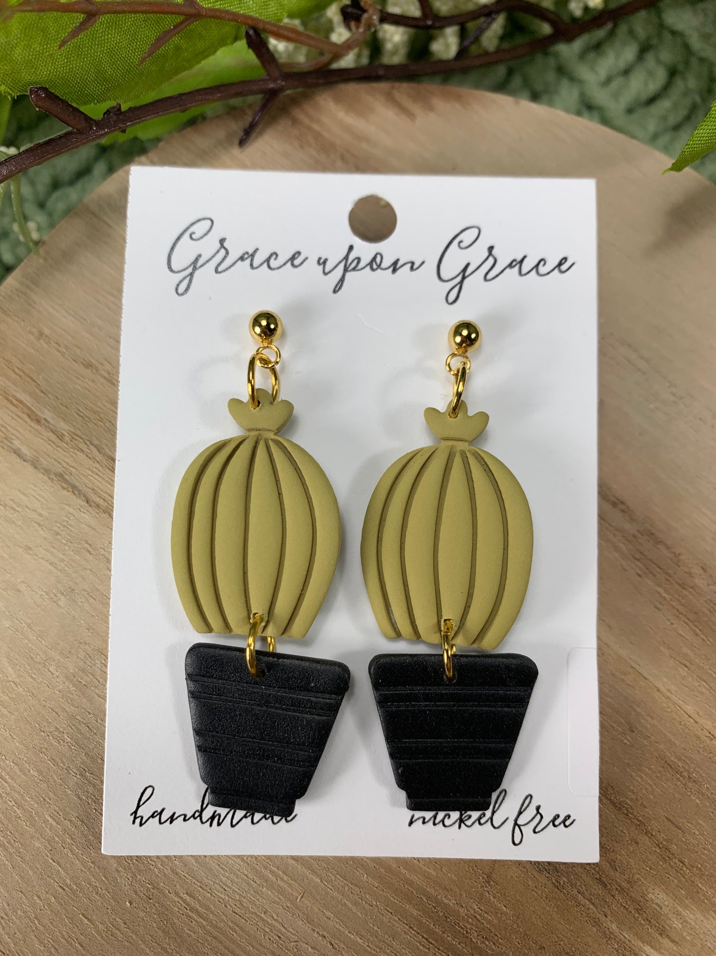 Succulent Dangles - Flowering Cactus