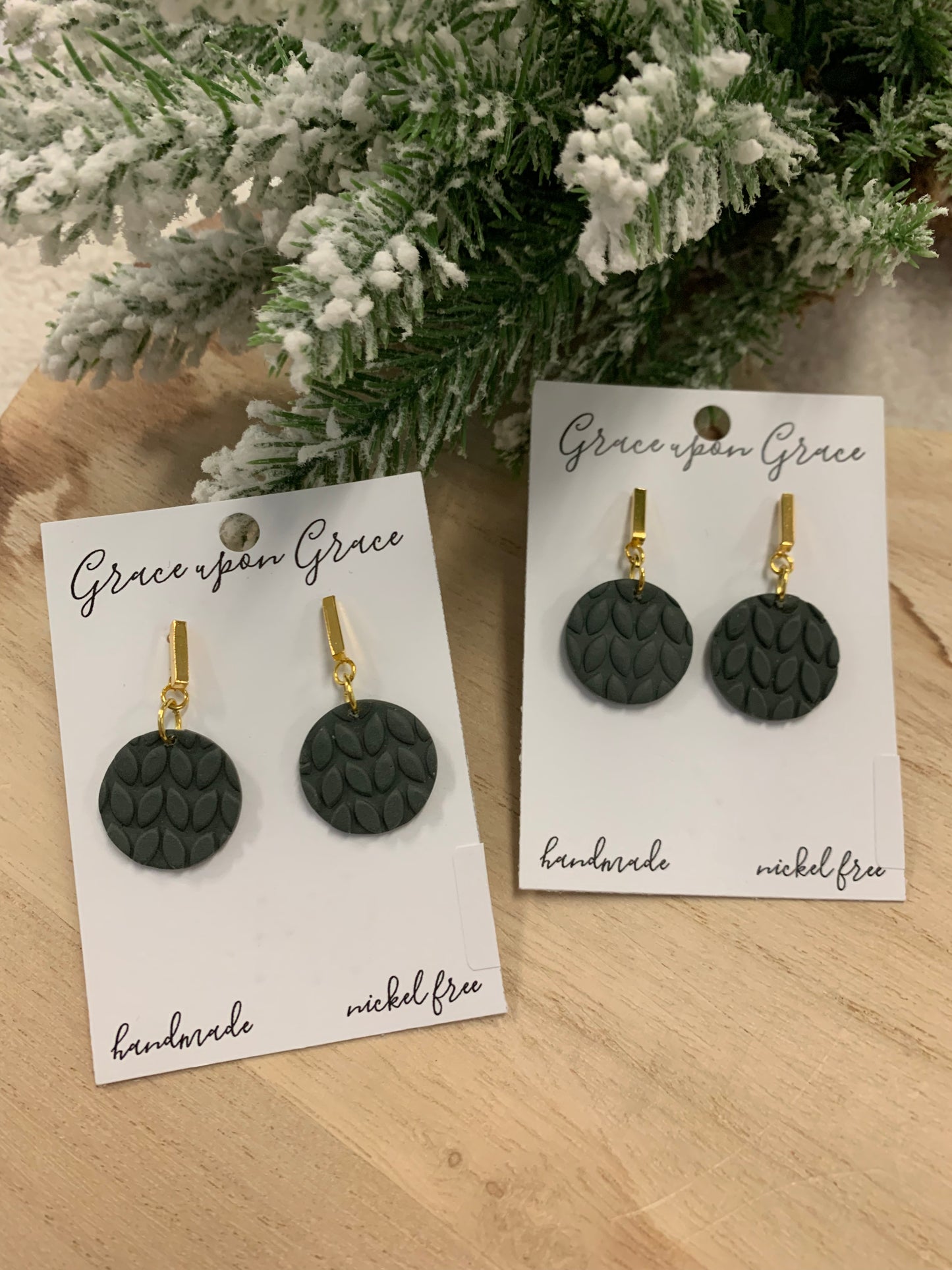 Sweater Texture Dangles - Circle