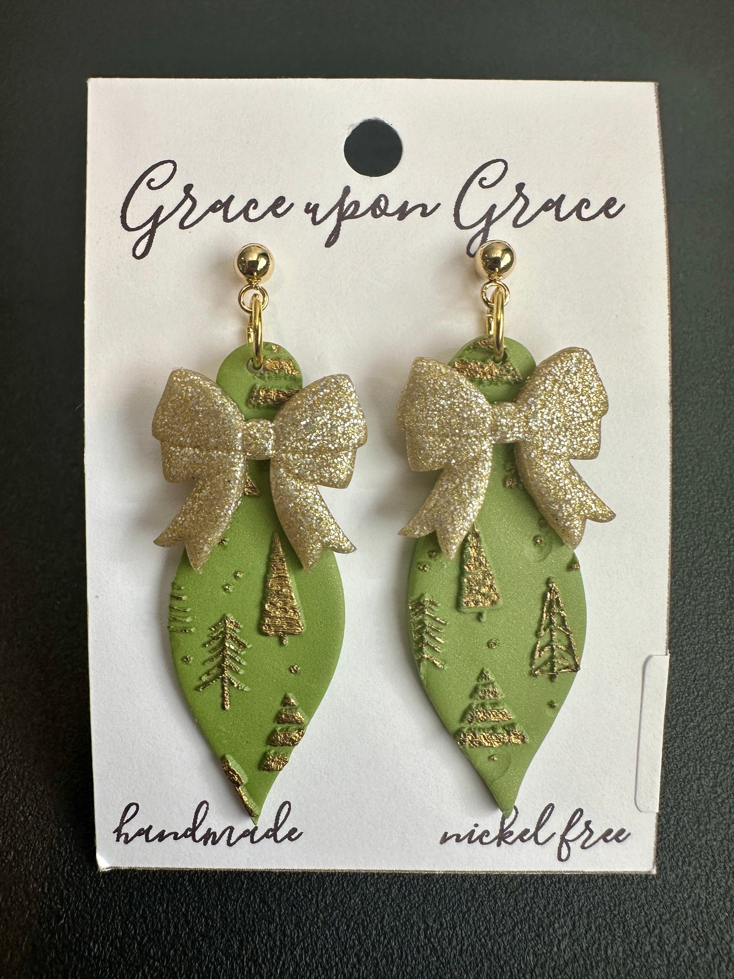 Textured Ornament with Bow Dangles