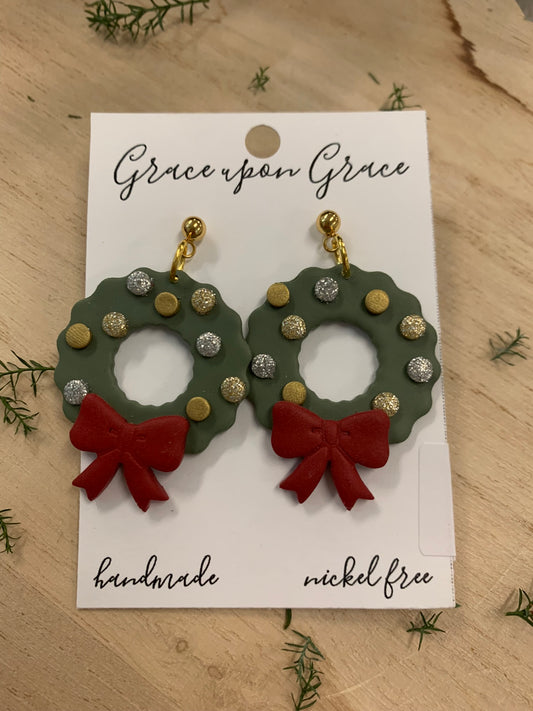 Wreath Dangles with Ornaments