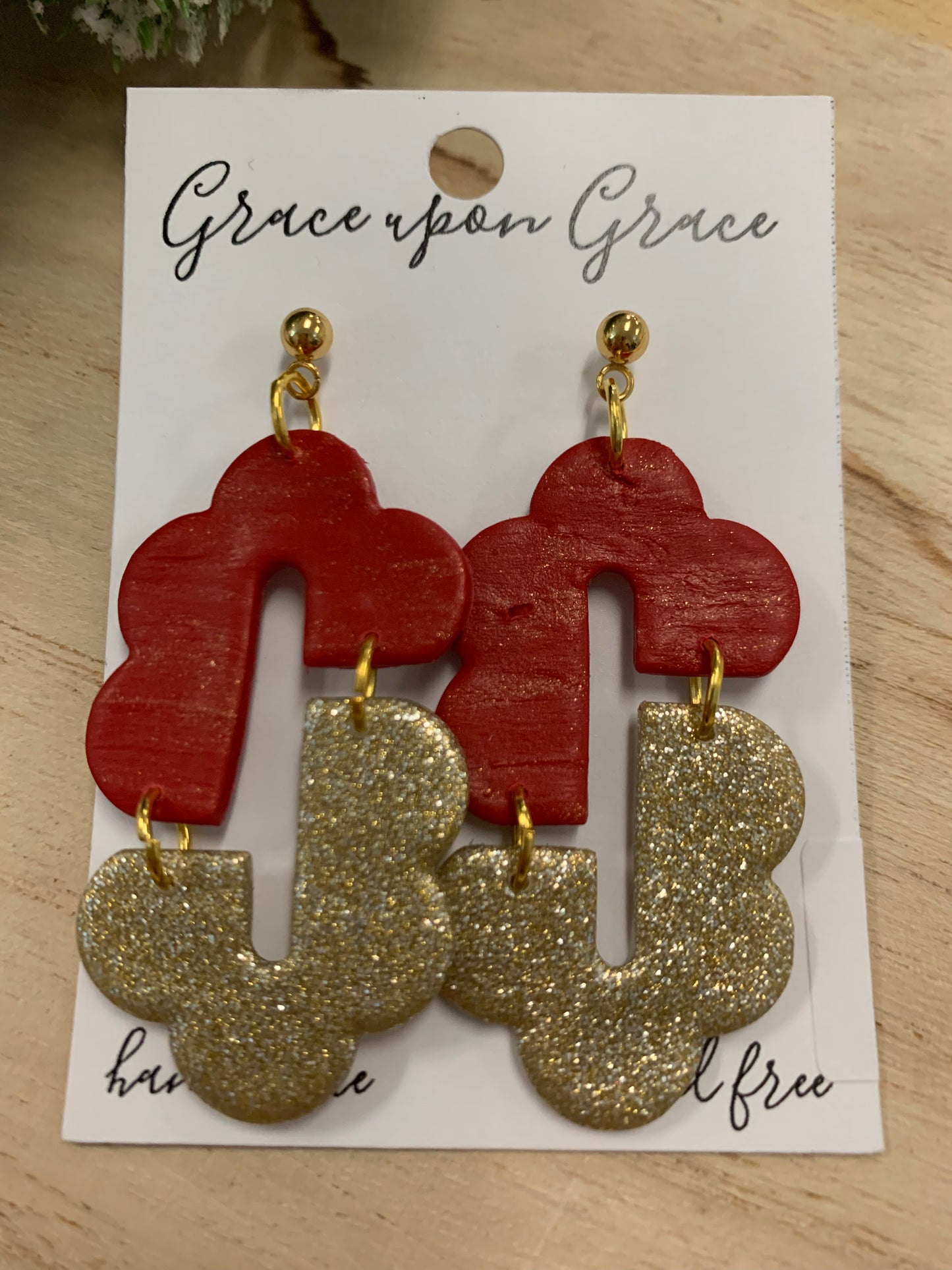 Mariana Dangles - Glittery Gold